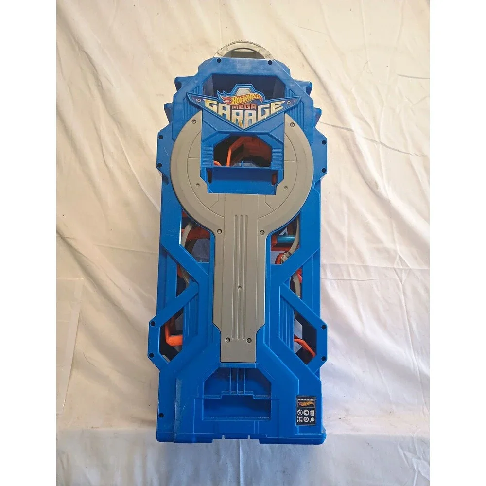 Hot Wheels Mega Garage  Playset Carry Case Storage core replacement only